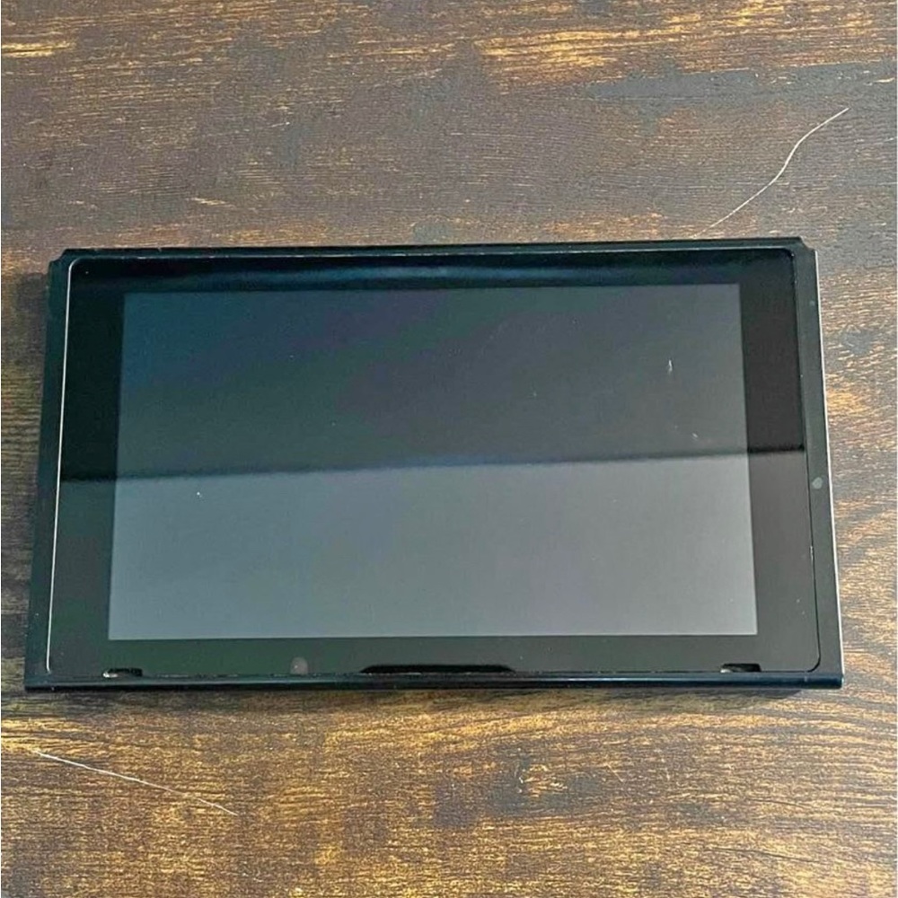 Nintendo Switch (w/ Pro controller and smash bros)
